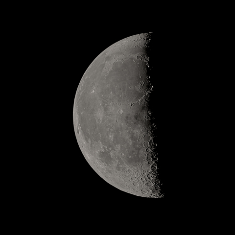 二十三日月(下弦、月齢21.69)