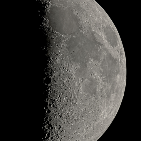 七日月(月齢6.72)