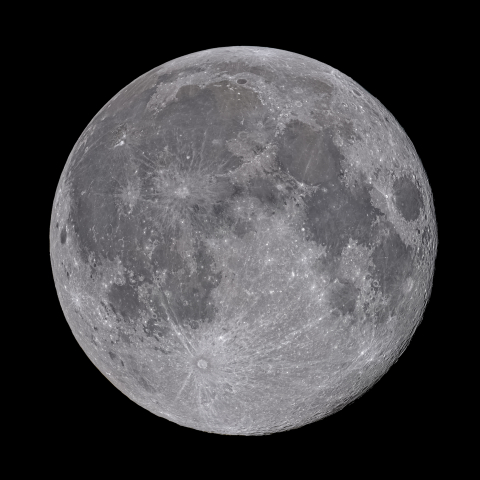 十六日月(満月、月齢15.41)