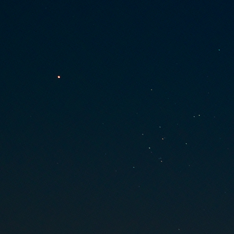 火星とプレセペ星団(M44)の接近