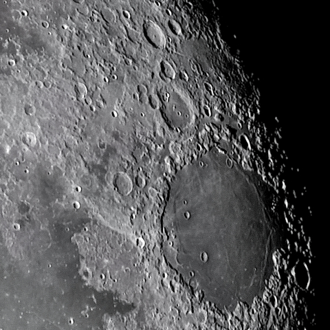 月面「危難の海」附近