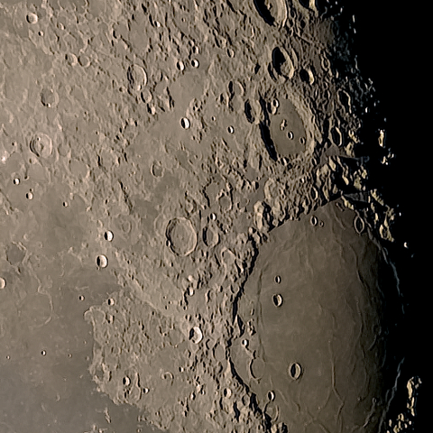 月面「危難の海」附近