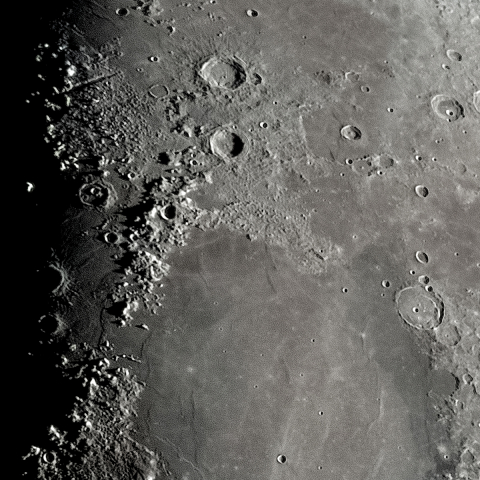 月面「晴れの海～雨の海」附近