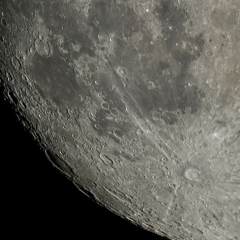 月面「湿りの海～シッカード～ティコ」附近