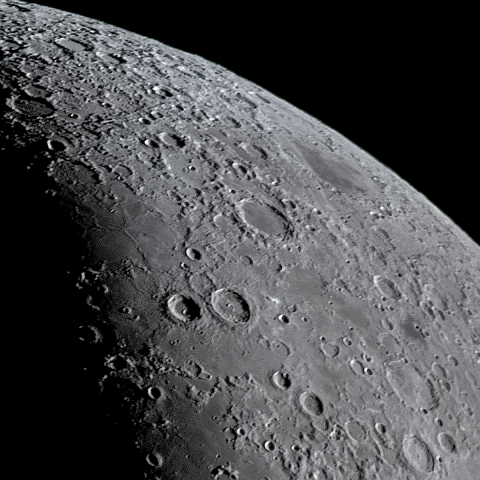 月面「フンボルト海」附近