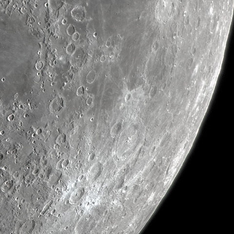 月面「四大火口列」附近