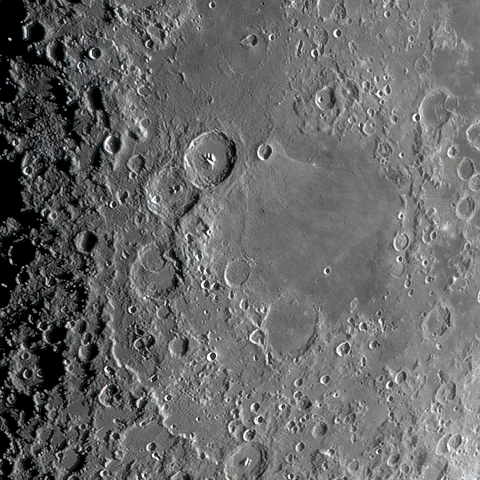 月面「神酒の海」附近