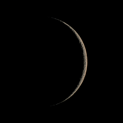 三日月(月齢2.1)