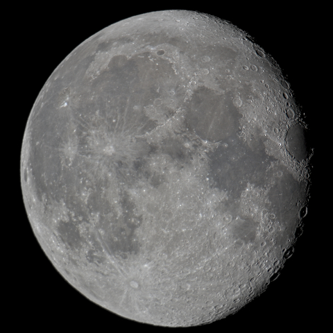 十七日月(月齢16.8)