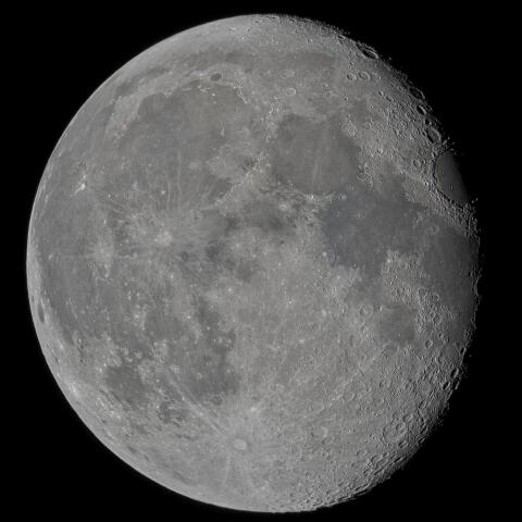 十九日月(月齢17.2)