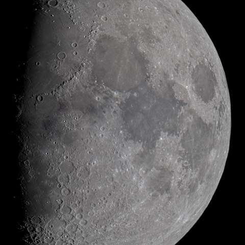 九日月(月齢8.6)