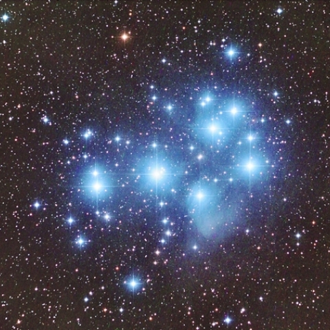 M45 おうし座の散開星団(プレアデス星団)