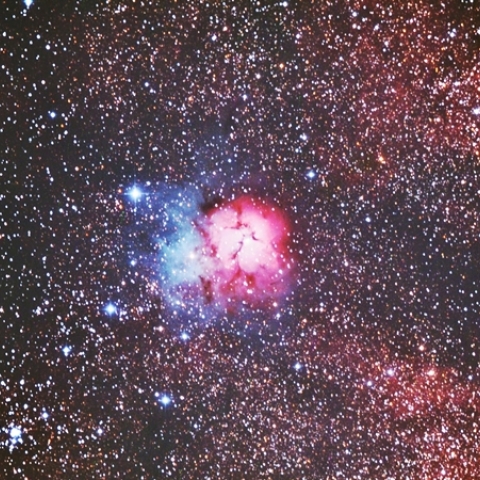 M20 いて座の散光星雲(三裂星雲)