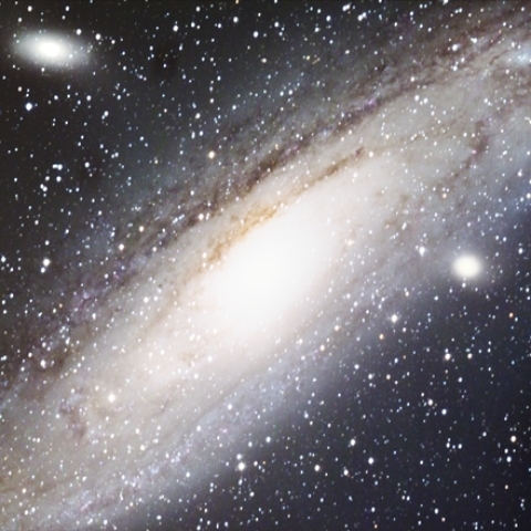 M31 アンドロメダ座の渦巻銀河(アンドロメダ銀河)