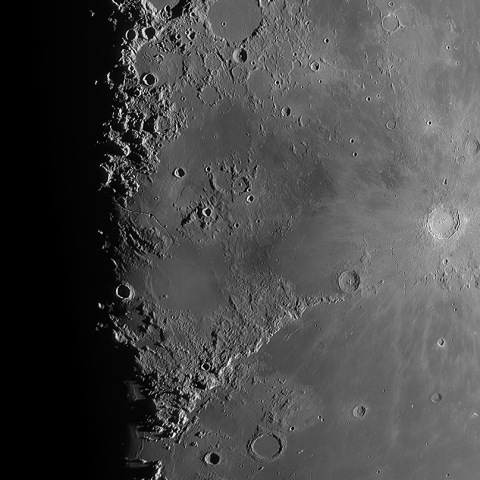 中央山岳部から雨の海へ