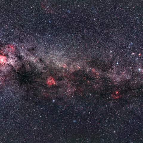 はくちょう座北部からカシオペア座の天の川