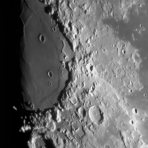 夕暮れの危機の海