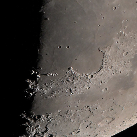 雨の海、虹の入り江から氷の海へ
