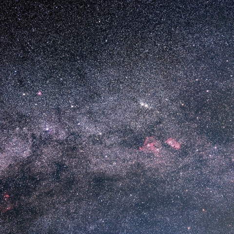 カシオペヤ座からペルセウス座の天の川