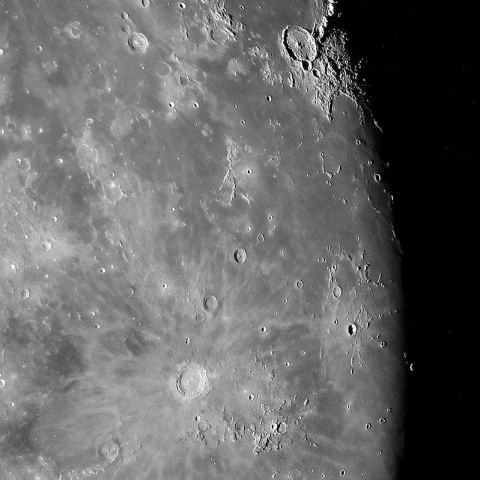 湿りの海から嵐の大洋へ