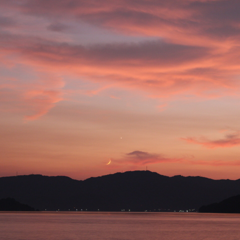 黄昏の月と金星　その 1