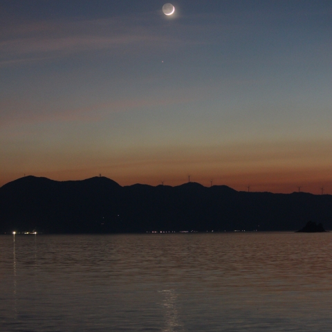 月明かりと水星