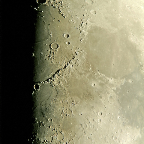 月・北部（2025年12月28日）