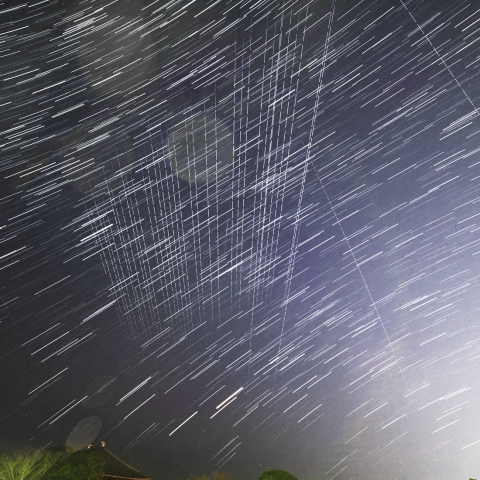 スターリンク衛星群