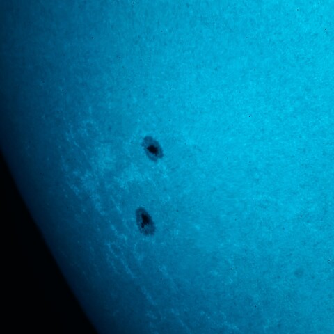 黒点半暗部周辺の現象(3493,3494)11/22