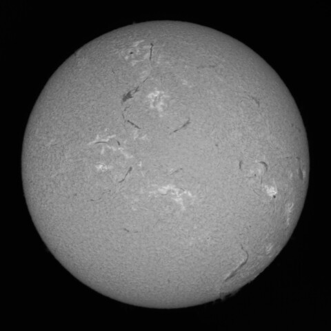 2/17の太陽(だいたいHα中心あたり)