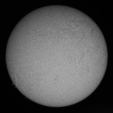 3/3の太陽(Hαちょっと長波長側)