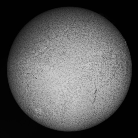 5/3の太陽(Hα少し長波長側)