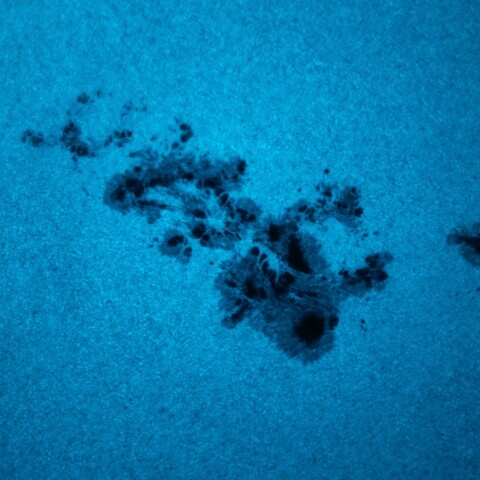 黒点半暗部周辺の現象(3664、3668)5/9