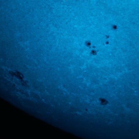 黒点半暗部周辺の現象(3707、3708、3709)6/8