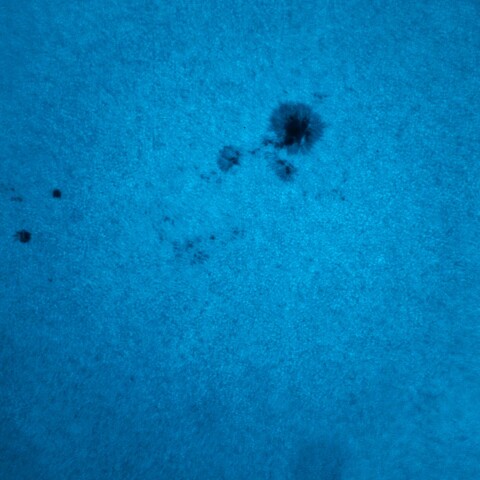 黒点半暗部周辺の現象(3708、3709、3711)6/11