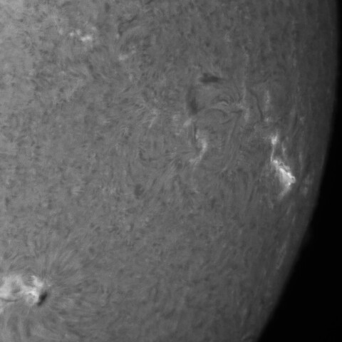 7/21朝の太陽(3744付近・C6.9フレア発生中)