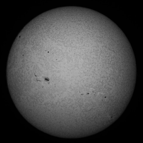 8/9朝の太陽(少し長波長側)