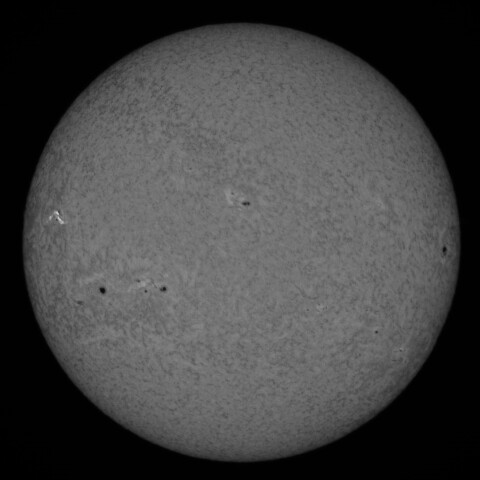 8/20朝の太陽(Hα少し短波長側)