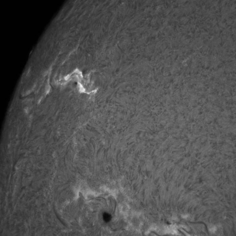 8/20朝の太陽(M3.7フレア発生中　X線最大10分ぐらいあと)