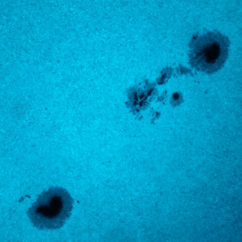 黒点半暗部周辺の現象(3790、3792付近)8/23