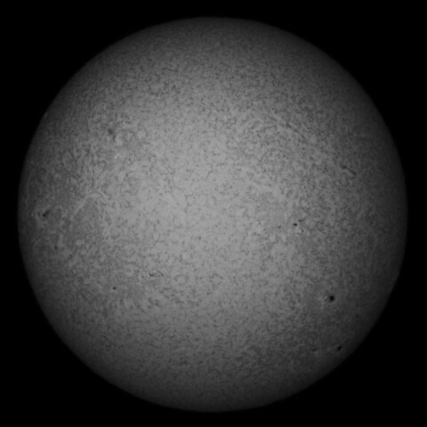 8/30朝の太陽(Hα少し長波長側)