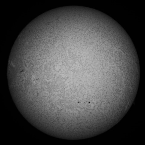 9/1朝の太陽(Hα少し長波長側)