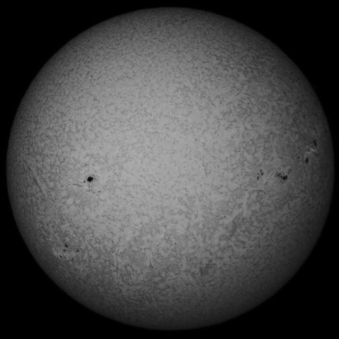 10/6昼の太陽(Hα少し長波長側)