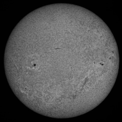 10/6昼の太陽(Hα少し短波長側)