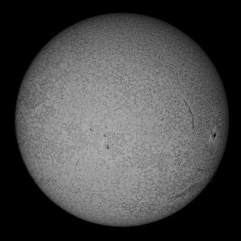 10/13朝の太陽(Hα少し長波長側)
