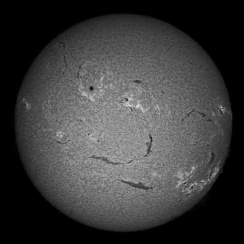 11/3朝の太陽(Hα中心付近)
