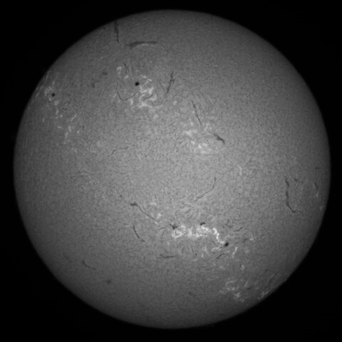11/30朝の太陽(Hα中心付近)