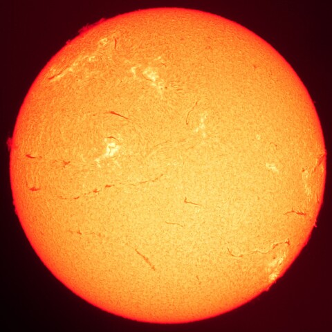 2/27昼の太陽(Hα中心付近)カラーにて