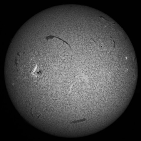 5/3朝の太陽(Hα中心付近？)