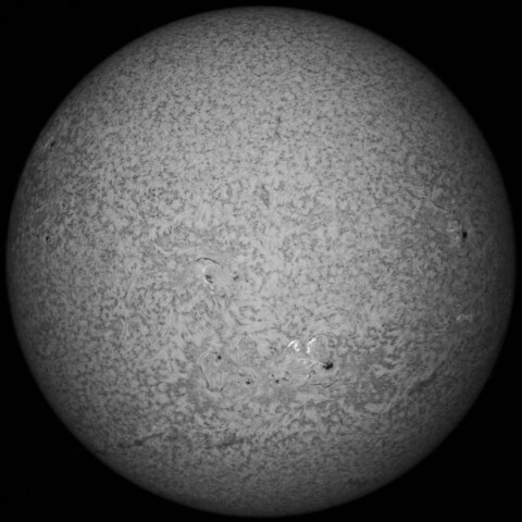 8/31朝の太陽(Hα少し長波長側)